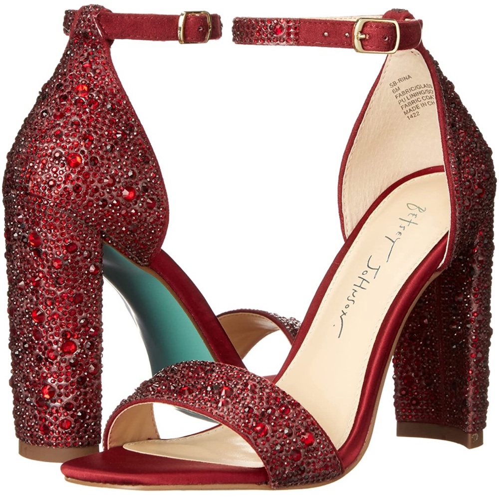Betsey Johnson Rina burgundy, size 8